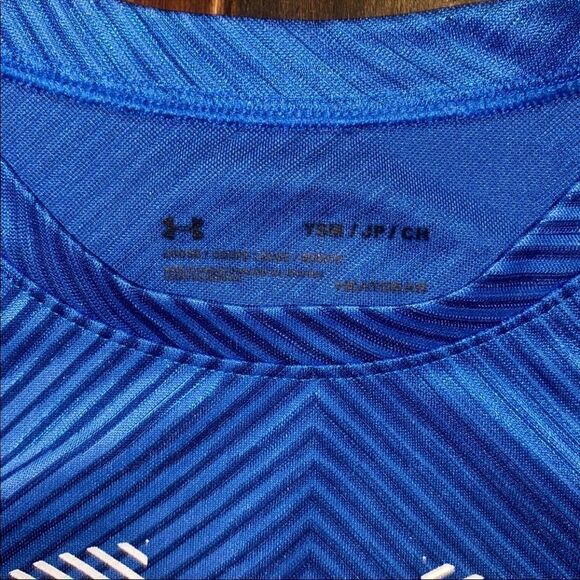 Under Armour Boys Shirt  - Picture 2 of 4